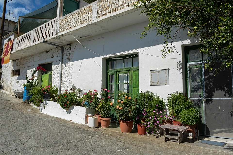 discover crete