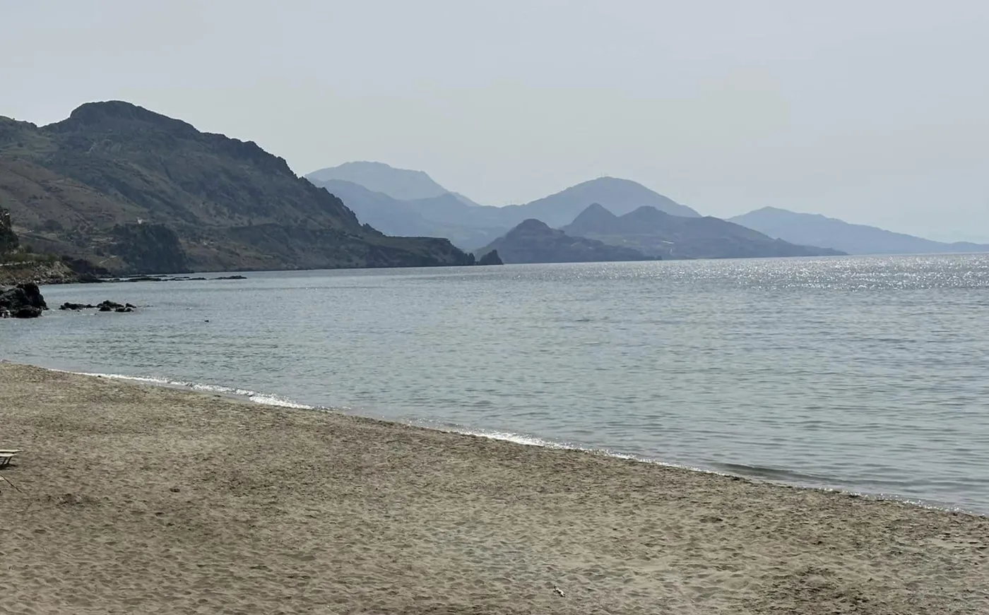 Polyrizos Beach: A Serene Haven for Families