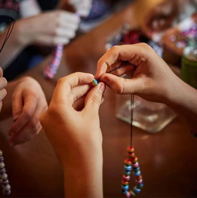 Arolithos: Learn How Cretans Live!