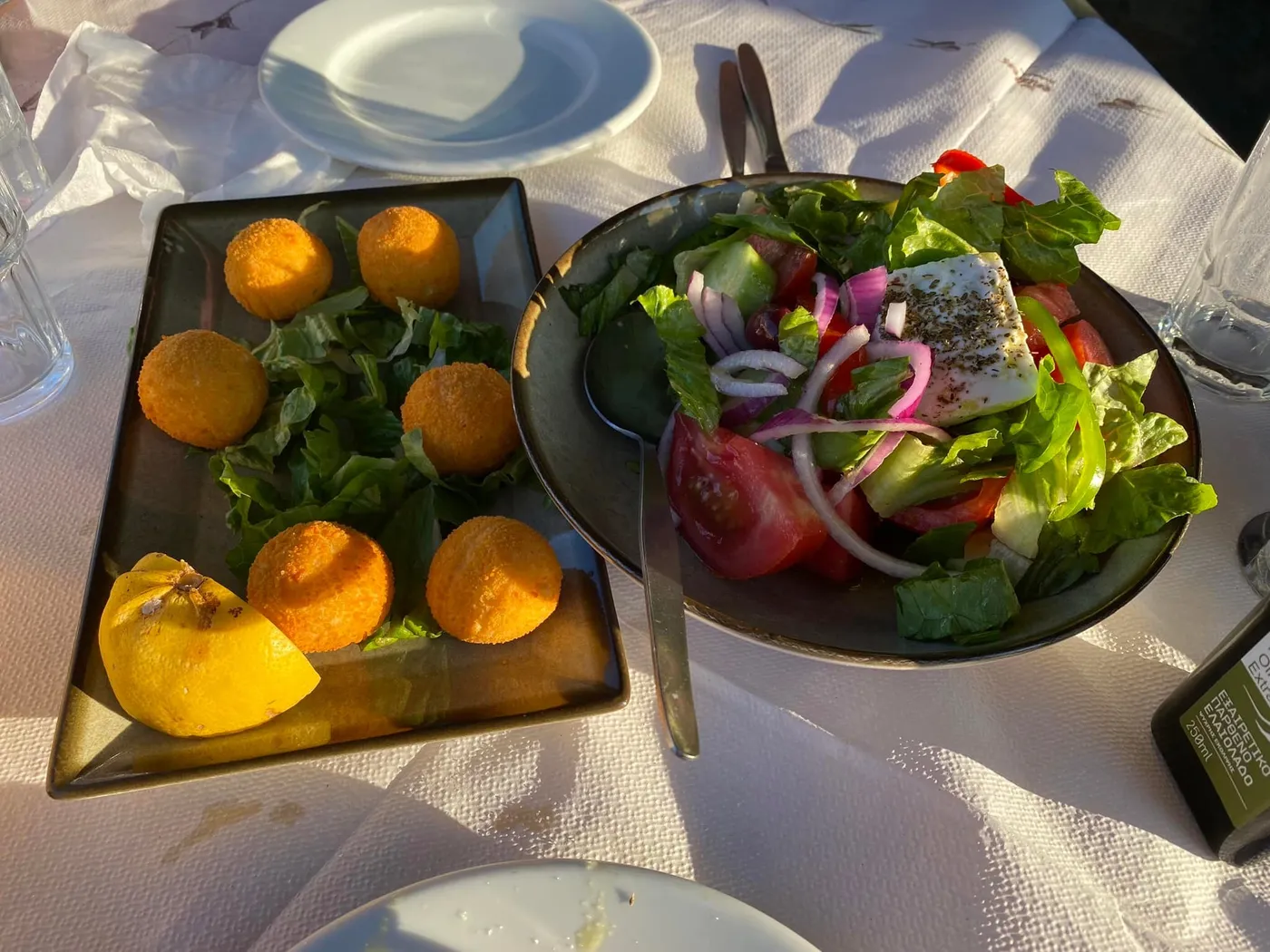 Stelios Taverna: Traditional food with a view of Lefkogeia