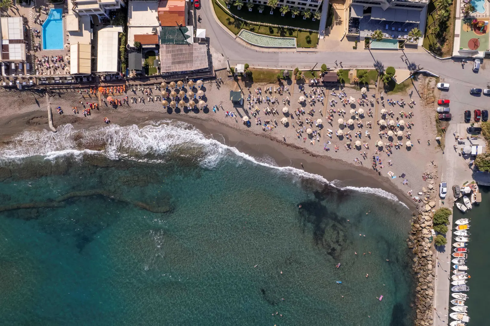 4+1 Beaches in Platanias You Can’t Miss!