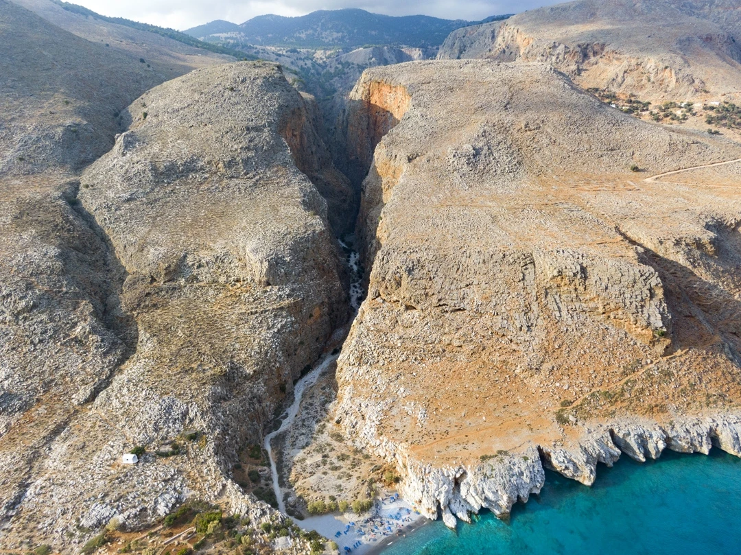 Exploring Creta :Πεζοπορία από τα Σφακιά μέχρι τα Μάρμαρα