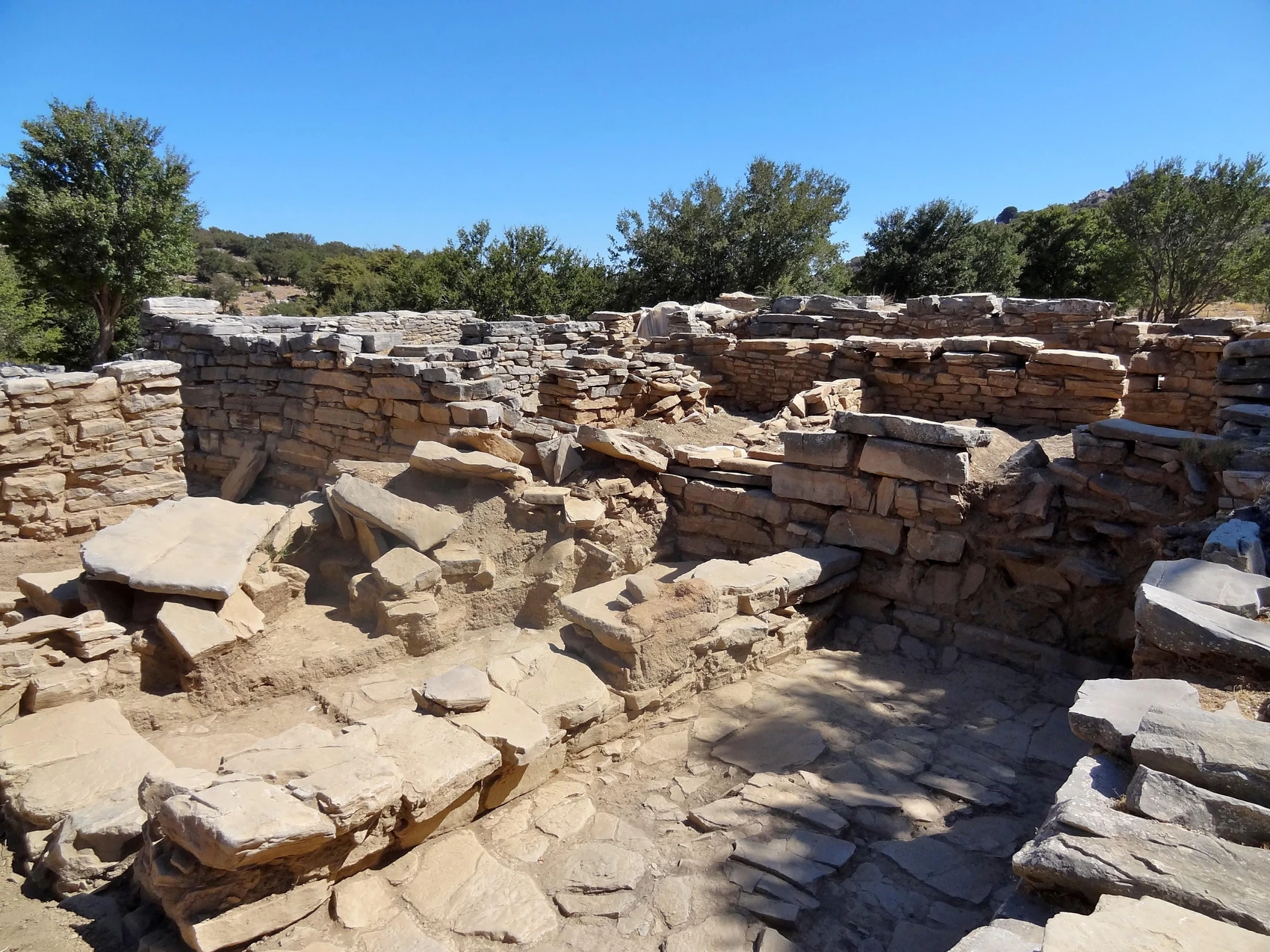 Ancient Zominthos: Unveiling the Majestic Minoan Palace