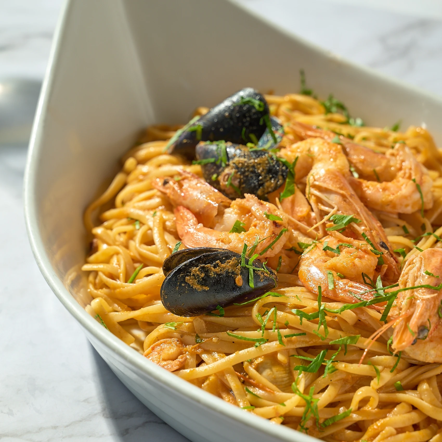 Ligo Krasi ligo thalassa: From the sea to your plate