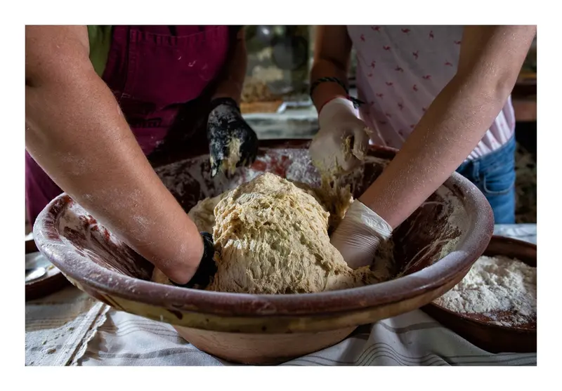 Enagron: Bake Bread and Make Your Own Cheese in Axos!