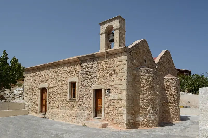 Episkopi: A Welcoming Square and Archaeological Marvels