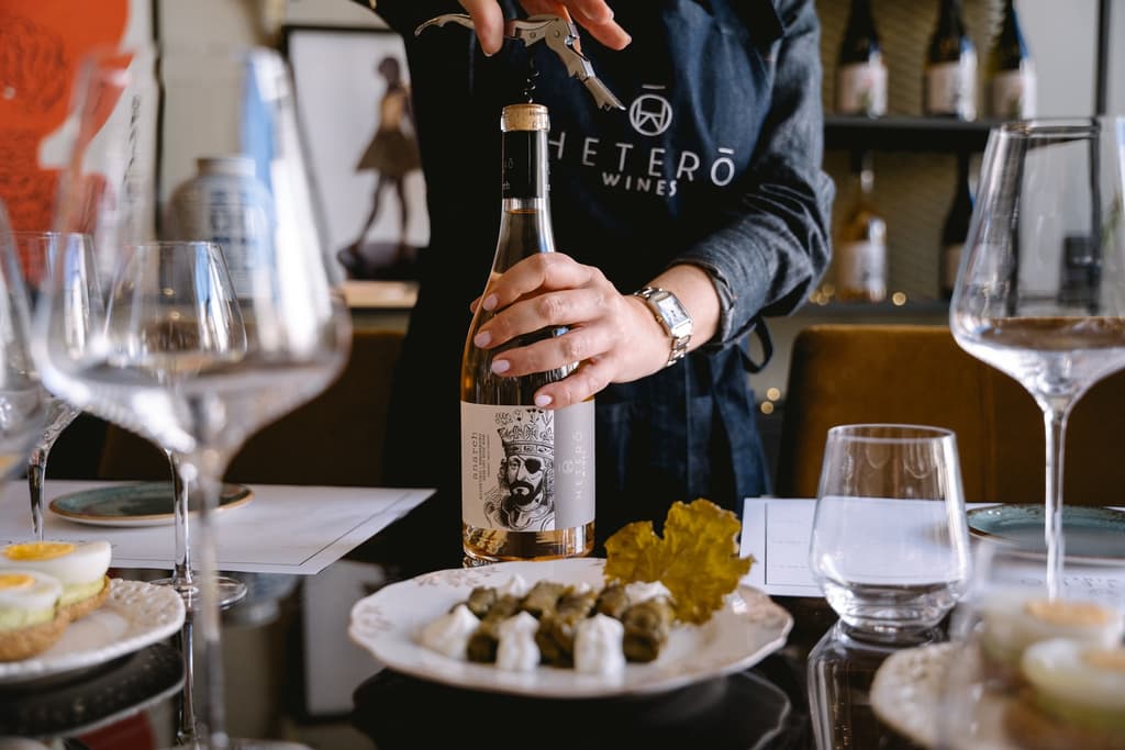 Hetero wines : Γευσιγνωσία οίνου στo Hράκλειο