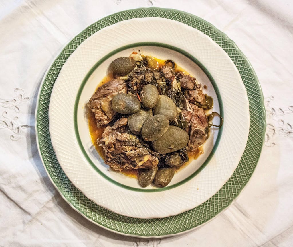 Almond-Infused Goat Dish with Fennel: A Fresh Delight