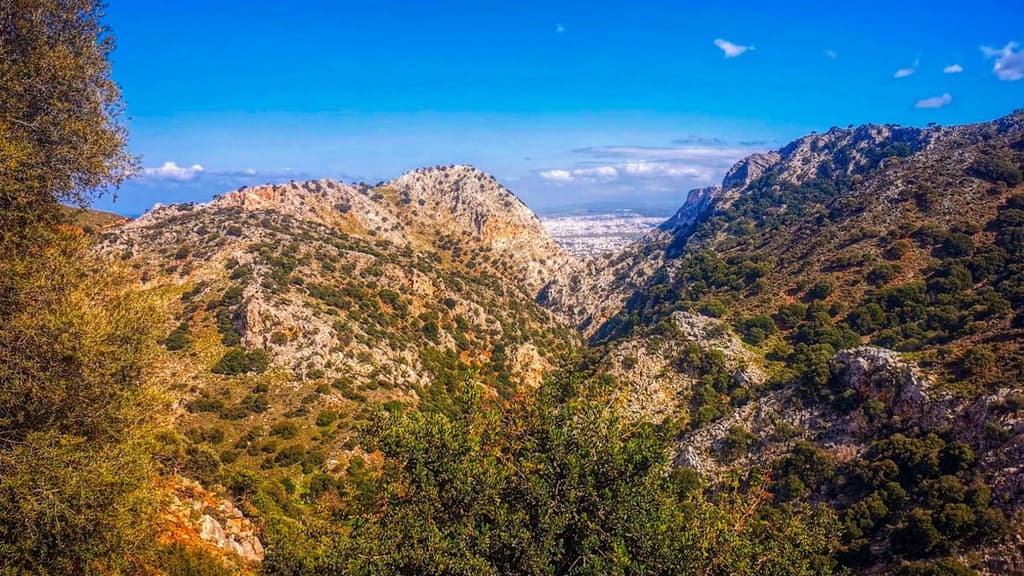 Hiking in a salty gorge