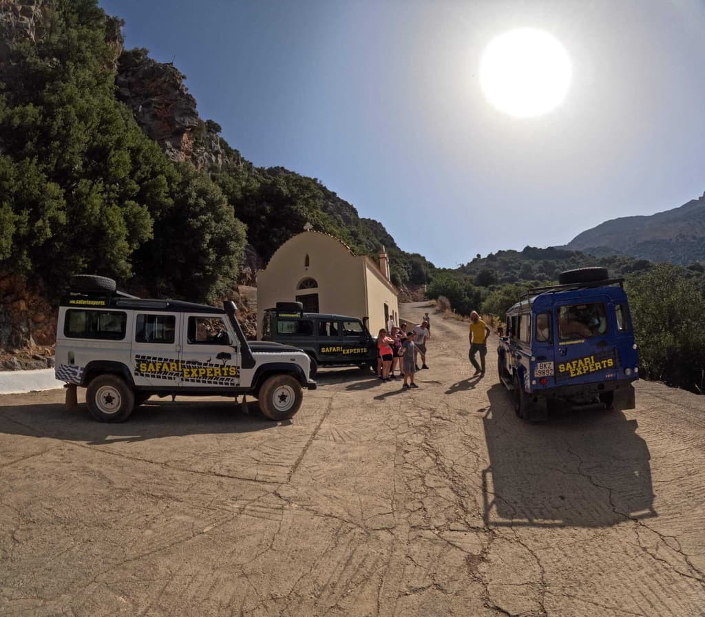 Safari Experts: Cooking class and excursion to the Cretan countryside