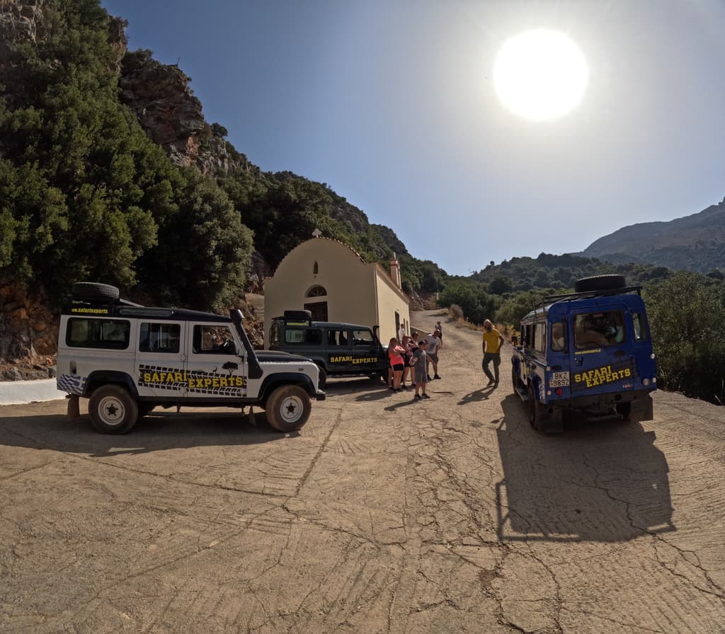 Safari Experts: Cooking class and excursion to the Cretan countryside