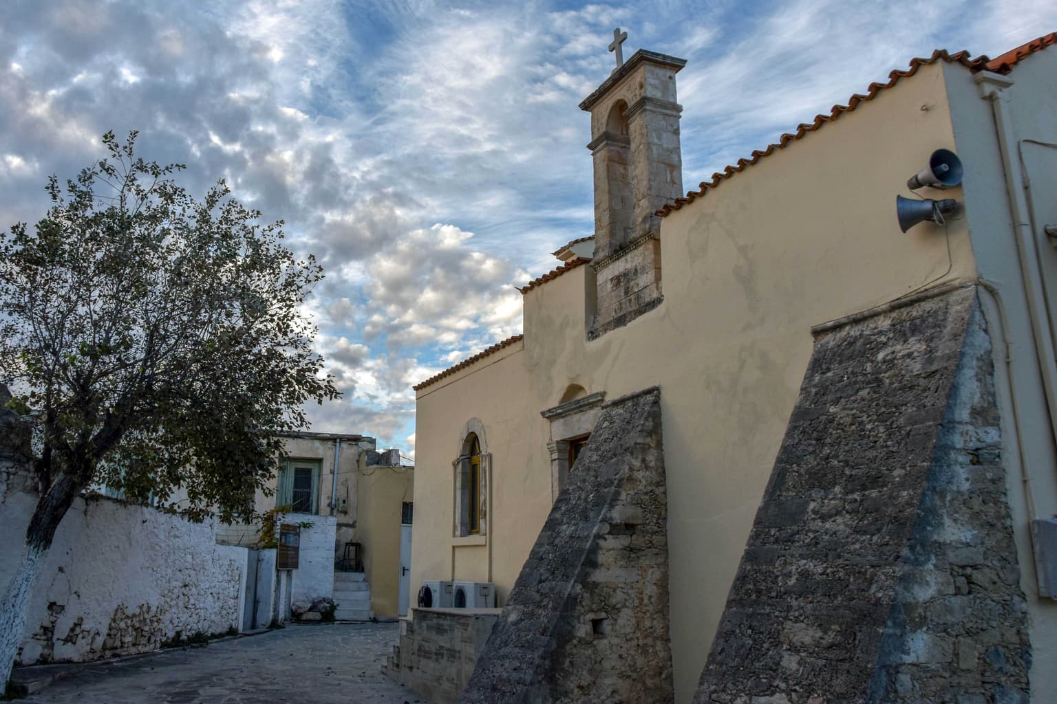 discover crete
