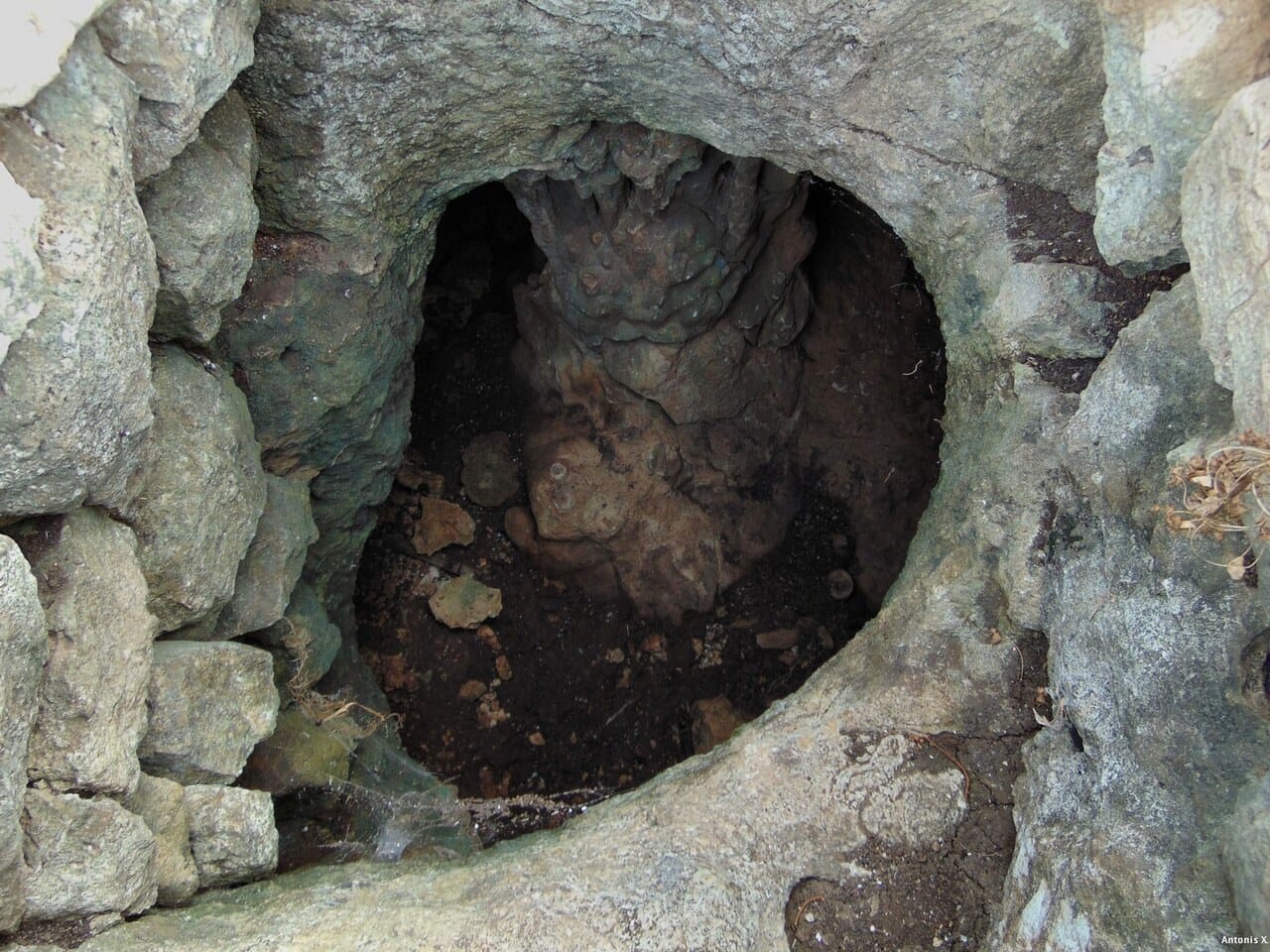 Kournas Cave