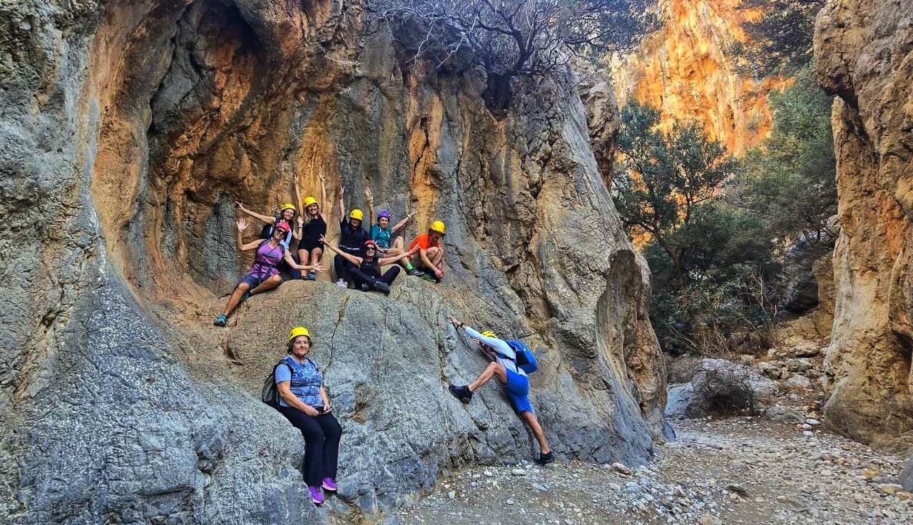 Crete on the Rocks: Πεζοπορία στο Φαράγγι της Κριτσάς