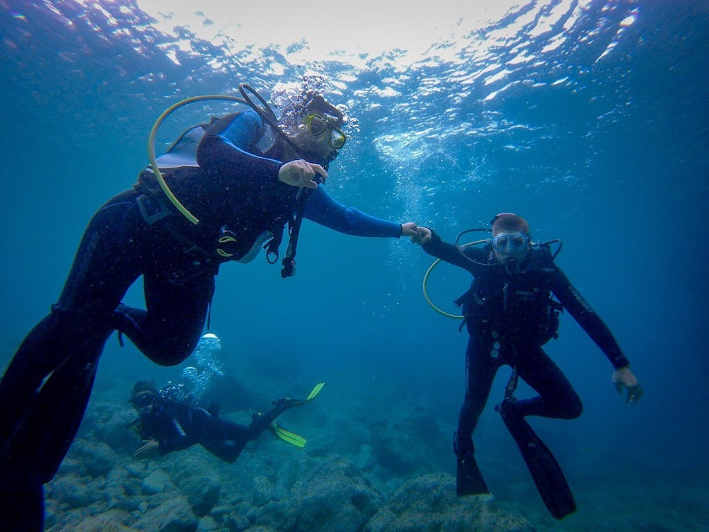 Discover Scuba Diving: Unleash the Adventure Safely