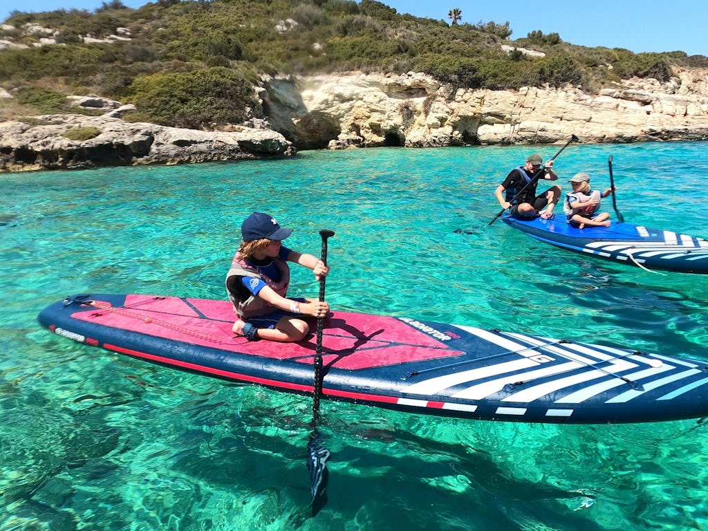 Stand Up Paddling Family Tour in Crete