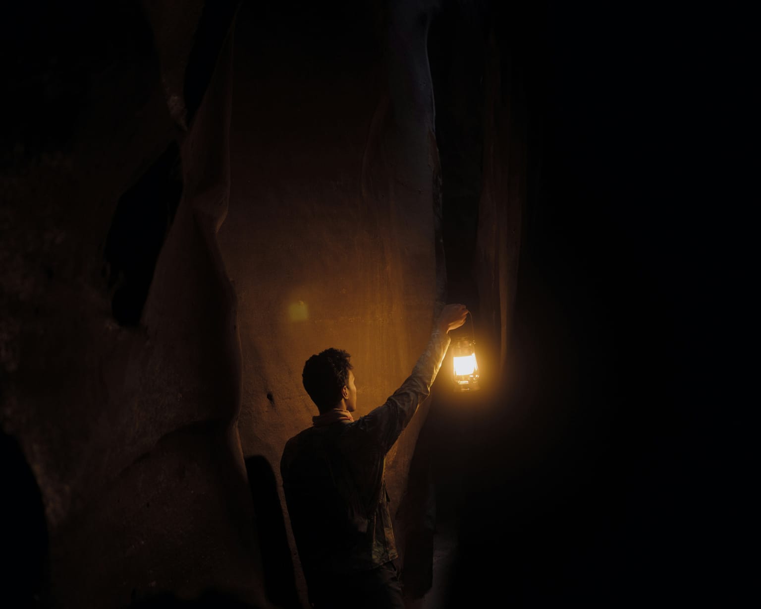 Apoloustres Cave