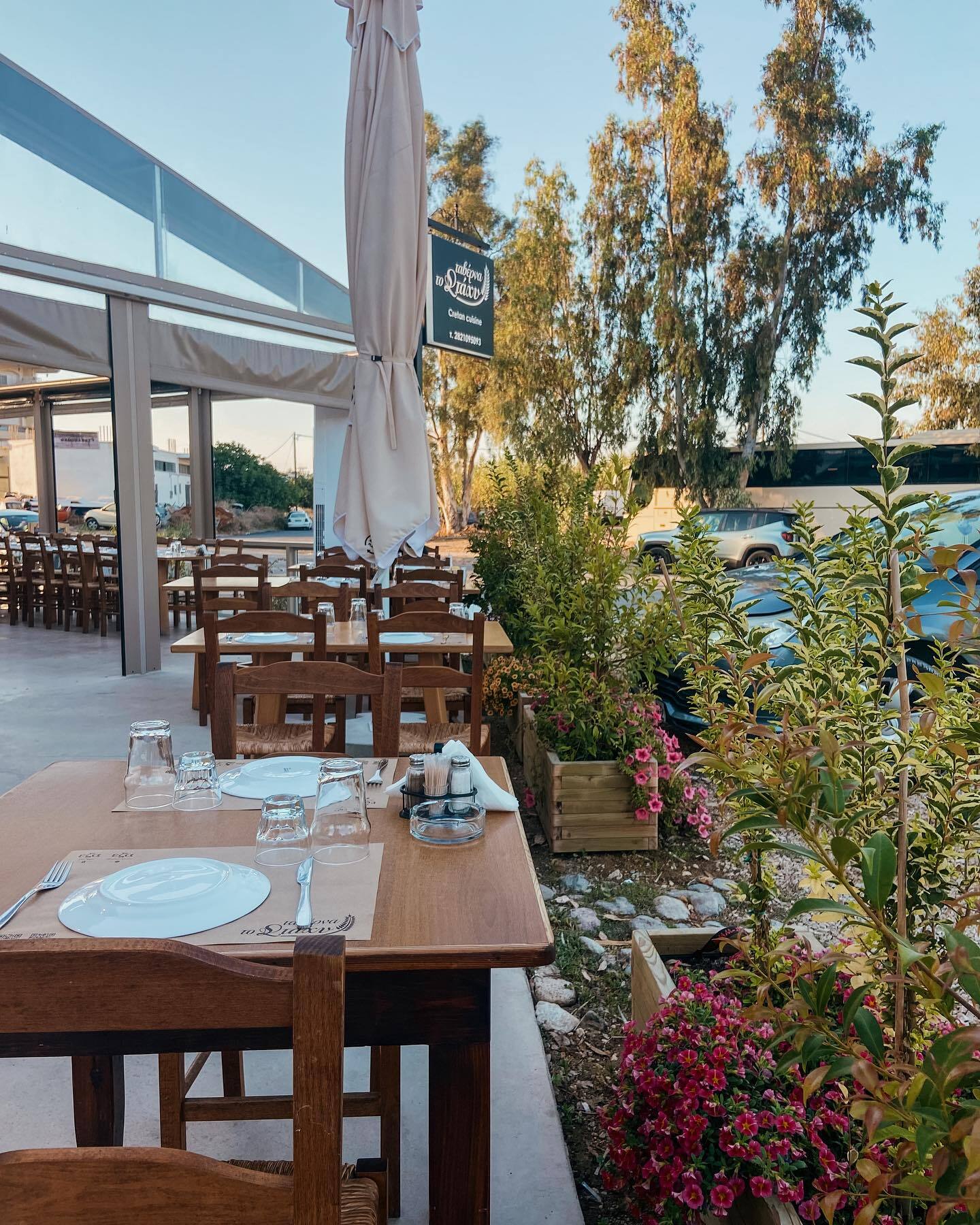 Stachi Taverna: Authentic flavours in a warm corner of Chania