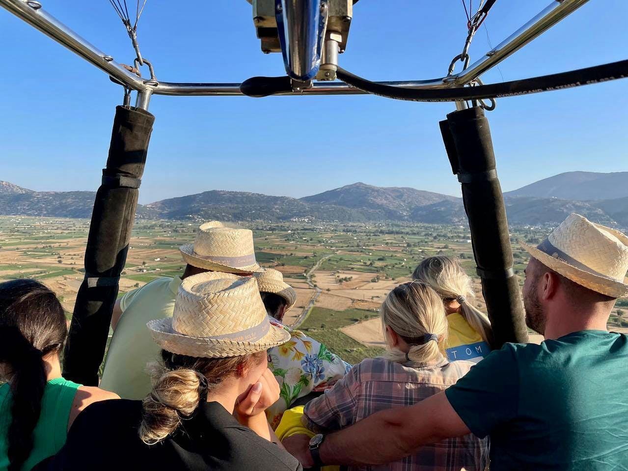 VIVA lets fly: Οροπέδιο Λασιθίου από ψηλά...Αξέχαστες πτήσεις με αερόστατο!
