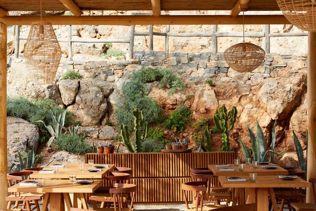 discover crete