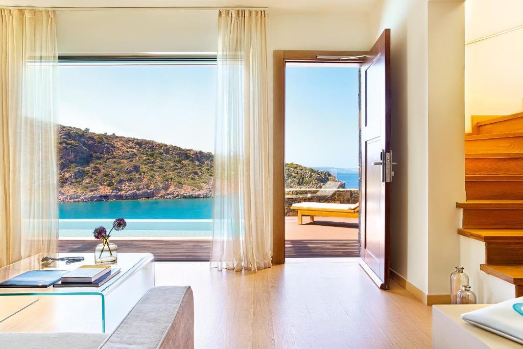 discover crete