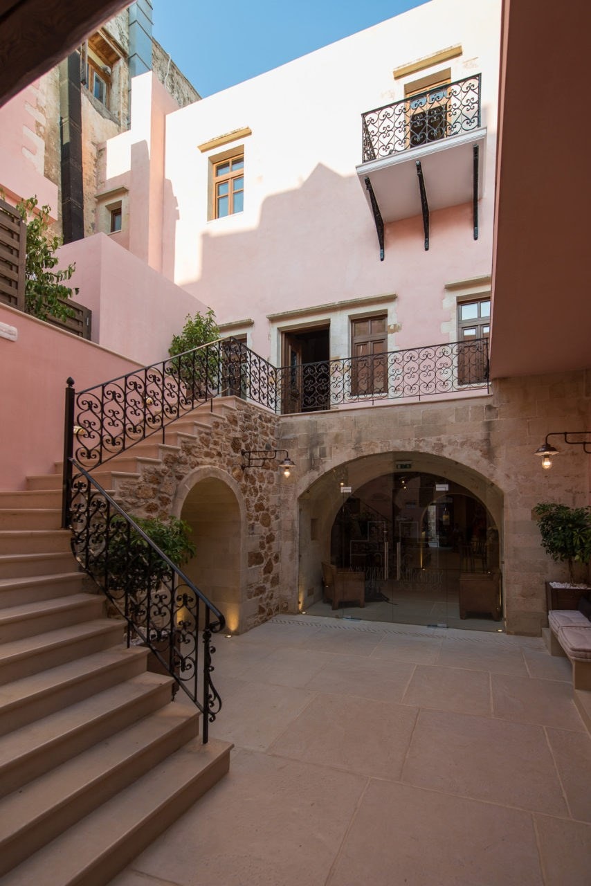 discover crete