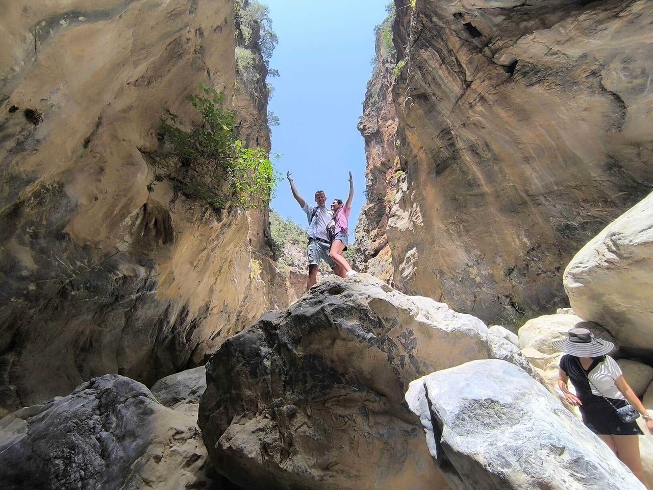 discover crete