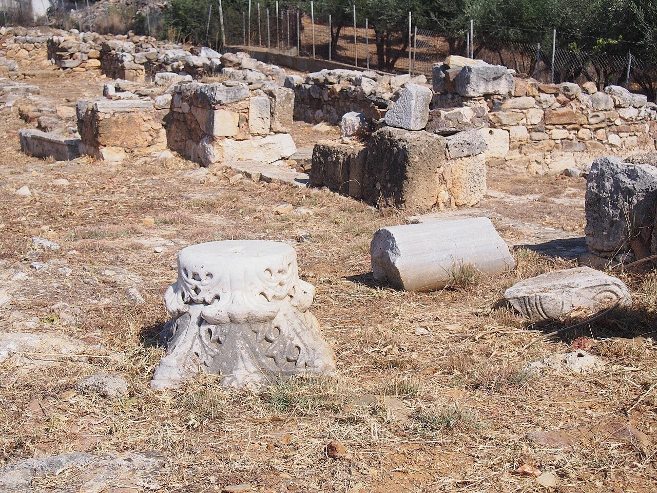 Τα ερείπια της παλαιοχριστιανικής βασιλικής του Πανόρμου