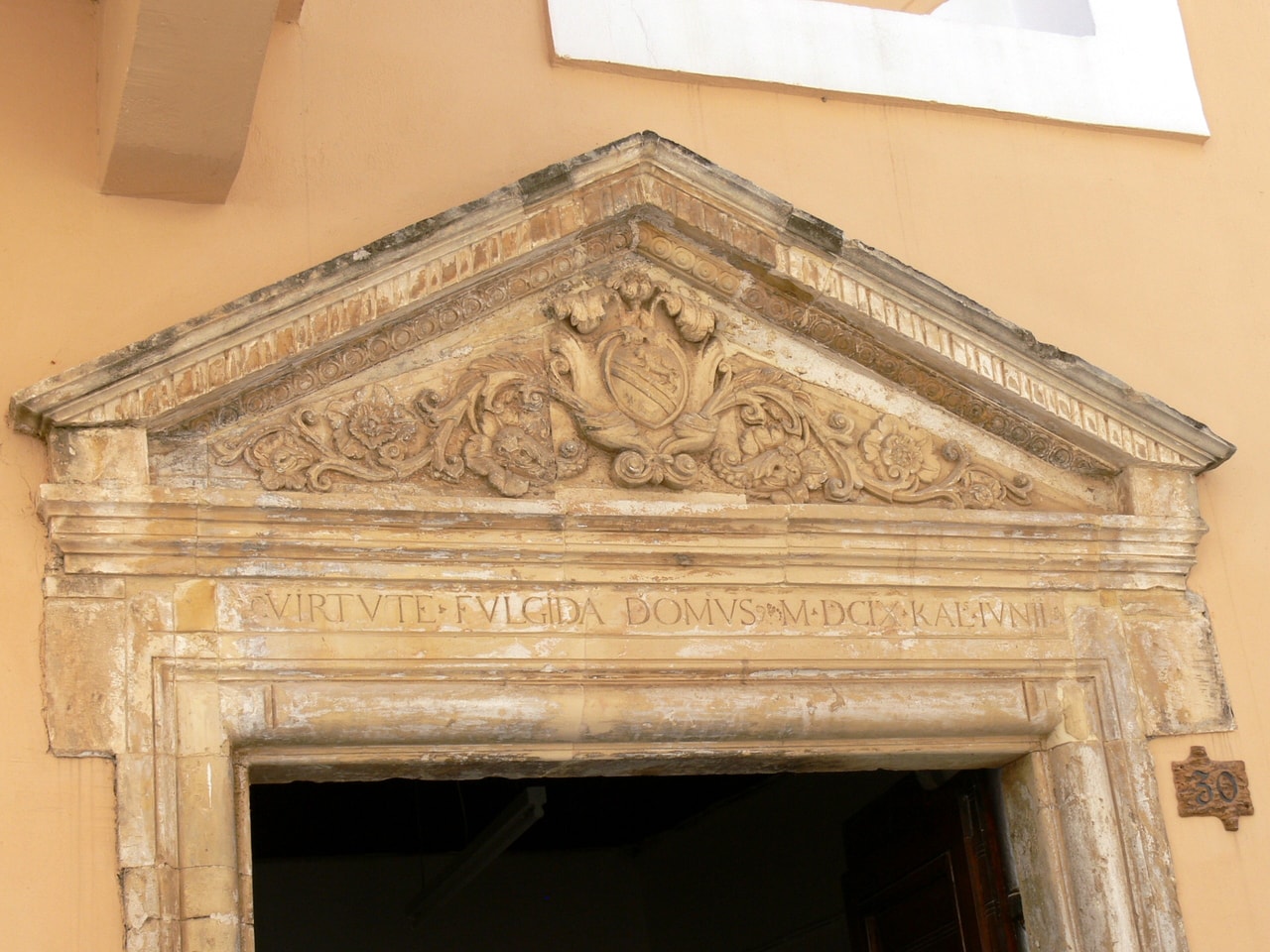 discover crete