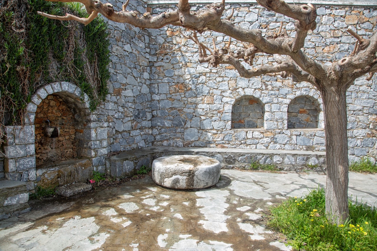 discover crete