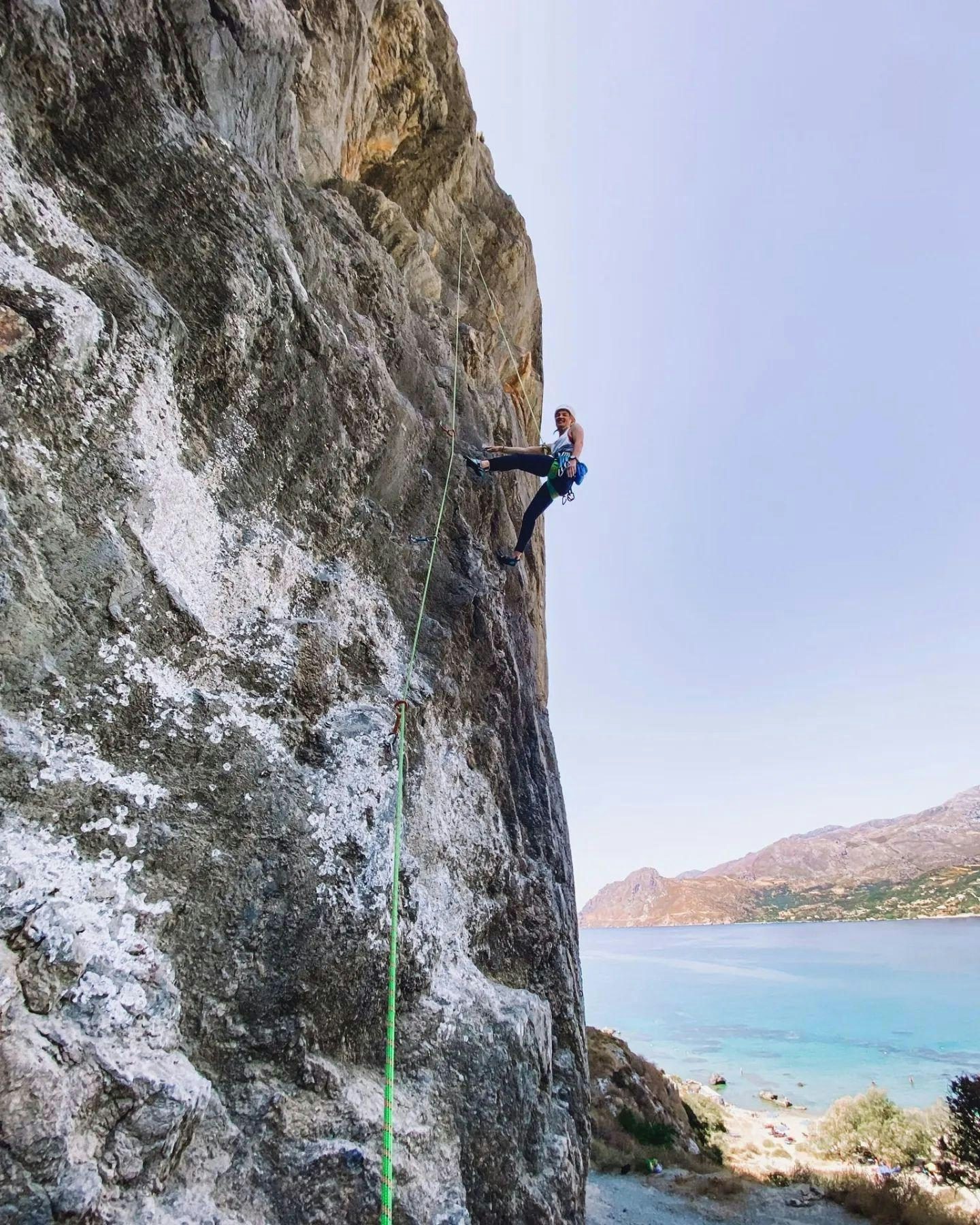 YourGuide: Climbing with a View of Kalypso Beach