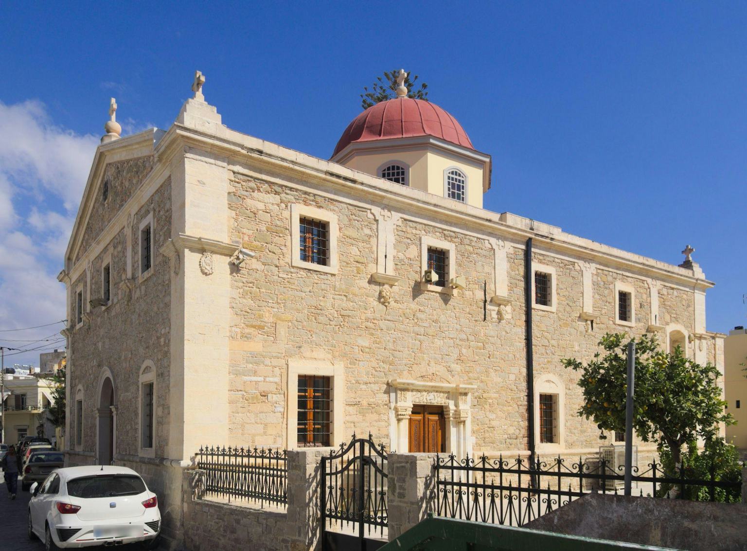 Agios Georgios Church: Ierapetra's Religious Centre
