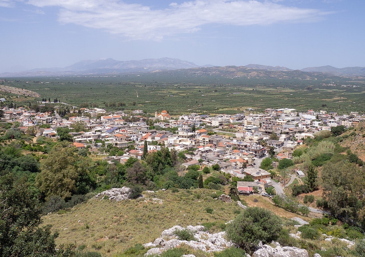 Pyrgos: A Village with a Tradition in Weaving
