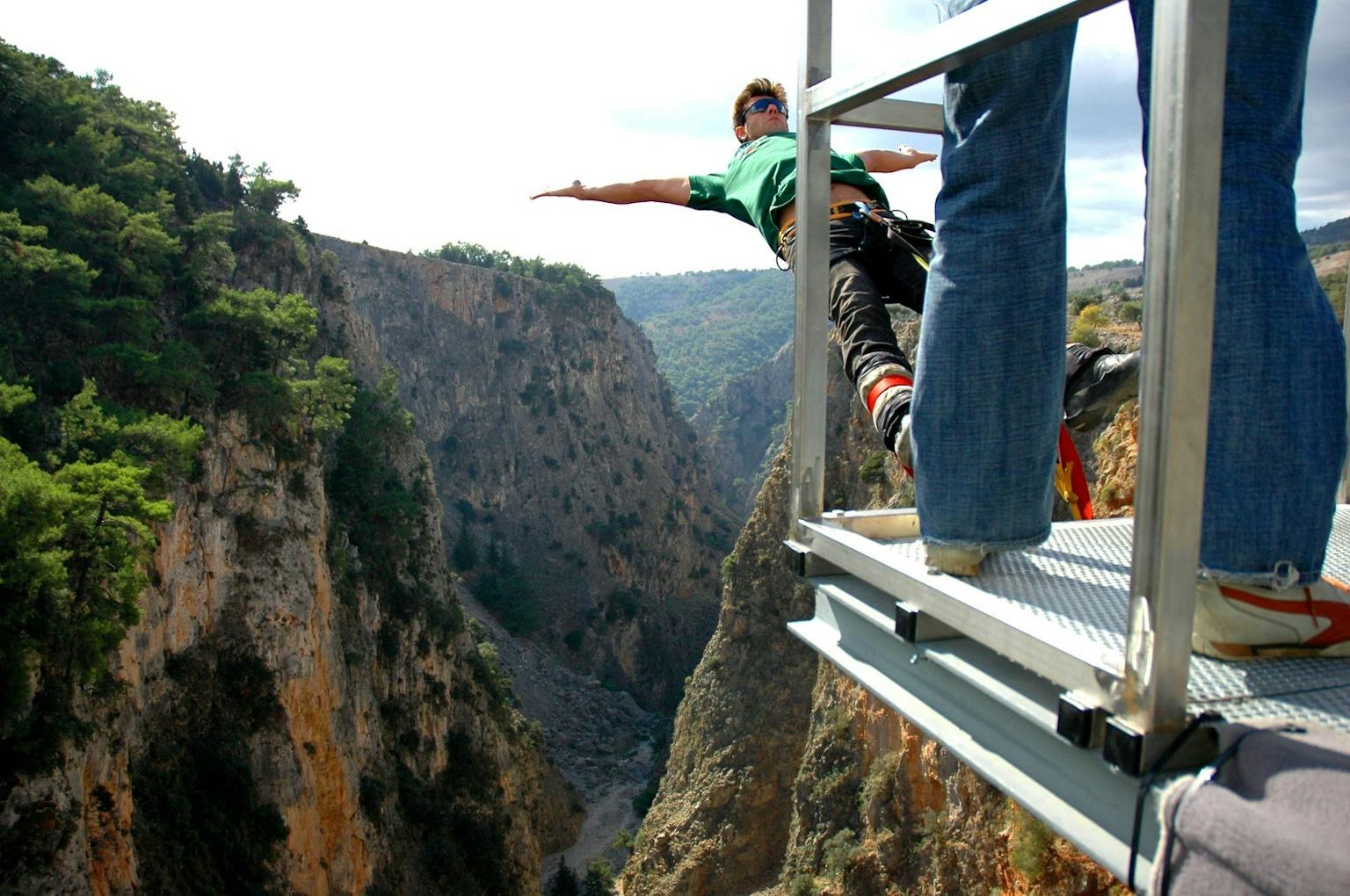 Bungee Jumping Thrills at Aradena: Adrenaline, Views, and Memories