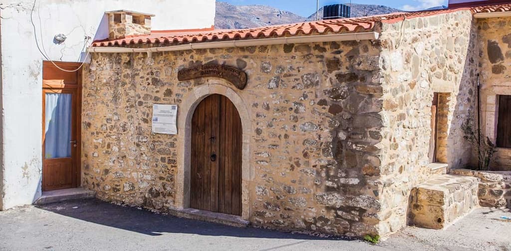 Φάμπρικες – Ελαιοτριβεία στην Πεδιάδα