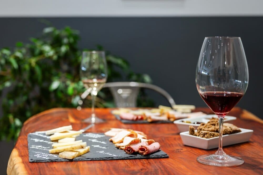 Kassakis Charcuterie: A Tasting of Cretan Cold Cuts & Cheeses