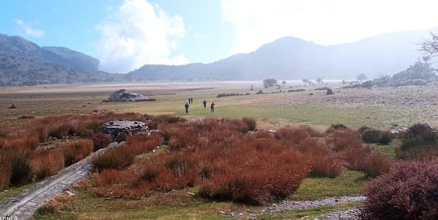 Hiking from Kefalovryso to the Omalos Plateau of Kato Symi
