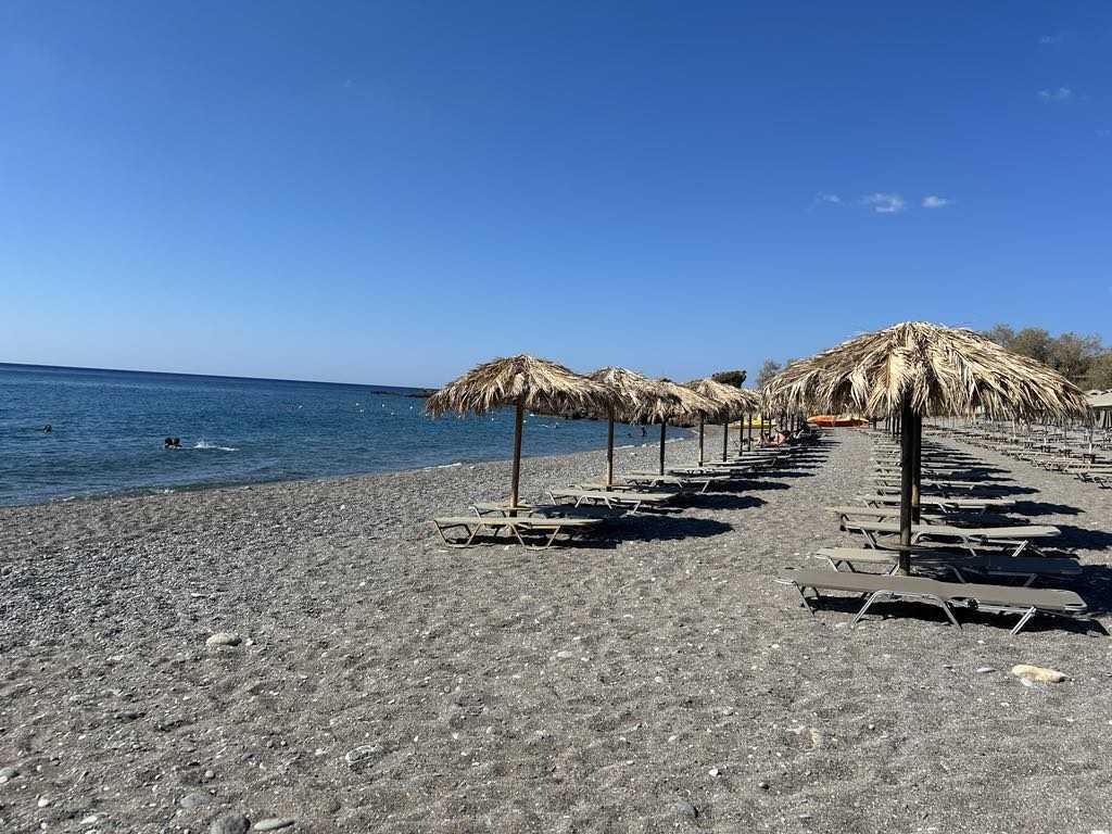 Γιαλισκάρι: Η παραλία που λατρεύτηκε από τους χίπις